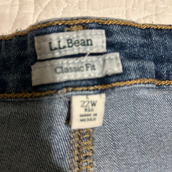 Jeans - Picture 7 of 8